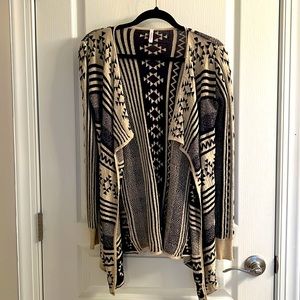 Cream & Navy Open Cardigan by PinkBlush Size Medium